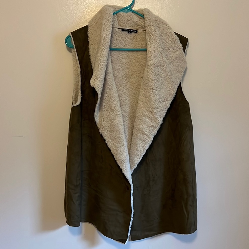 Madison and Lola swade and fux fur vest